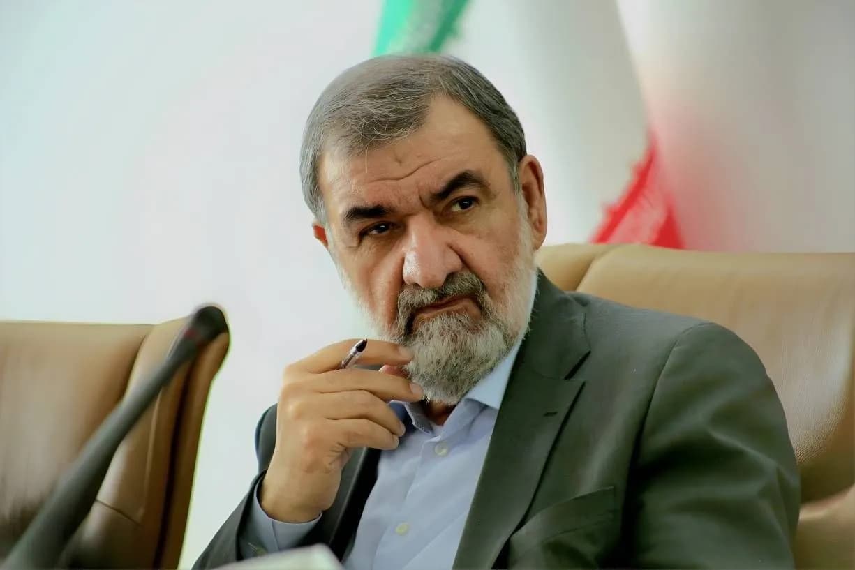 تصویر خبر: سرلشکر رضایی: کشور‌های همسایه در قضیه پرواز هواپیما‌های ایرانی وارد بازی و ماجراجویی‌های آمریکا نشوند