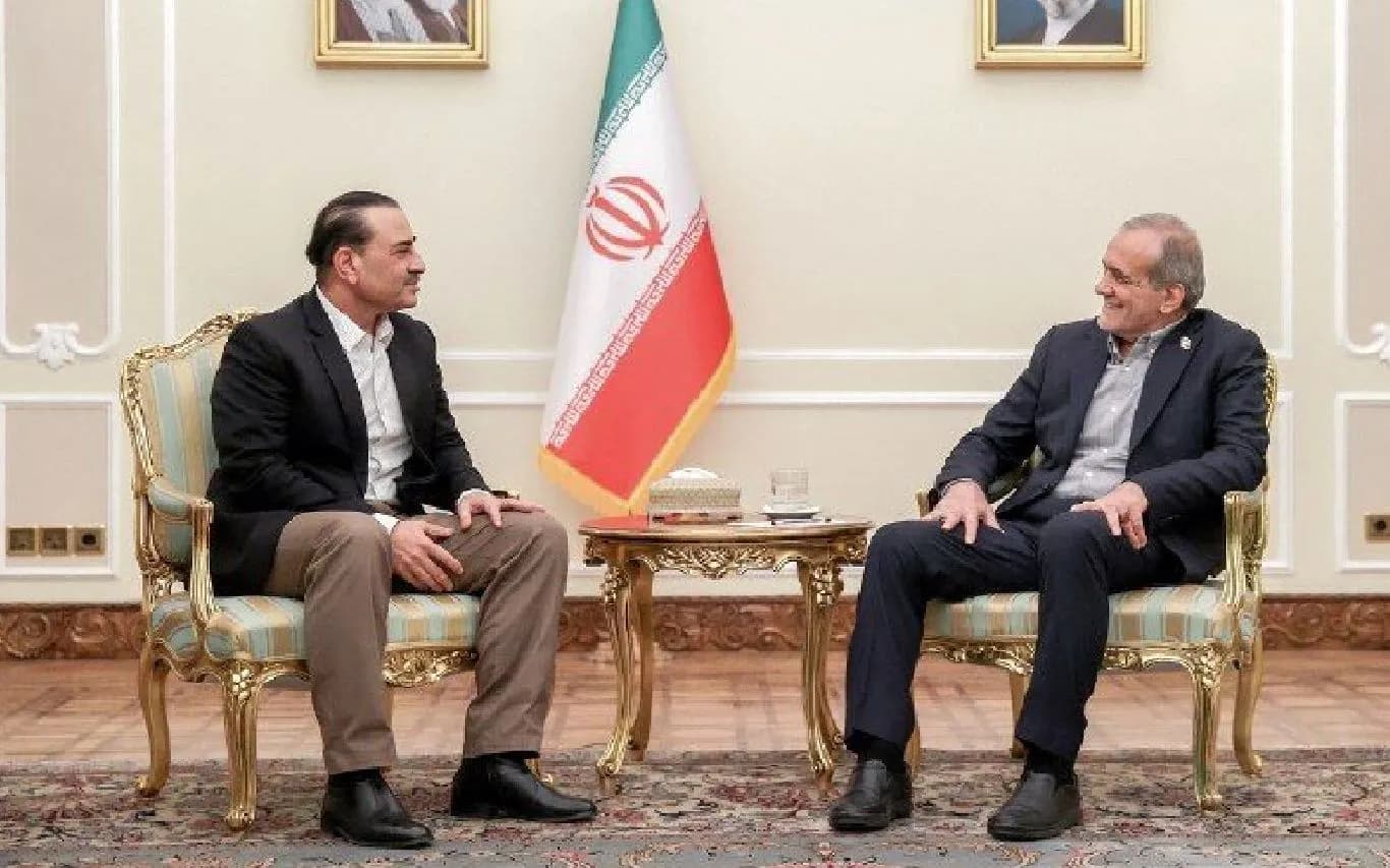 تصویر خبر: «عاصم منیر» در ایران؛ «فیلد مارشال» حامل پیام آمریکا به ایران است؟
