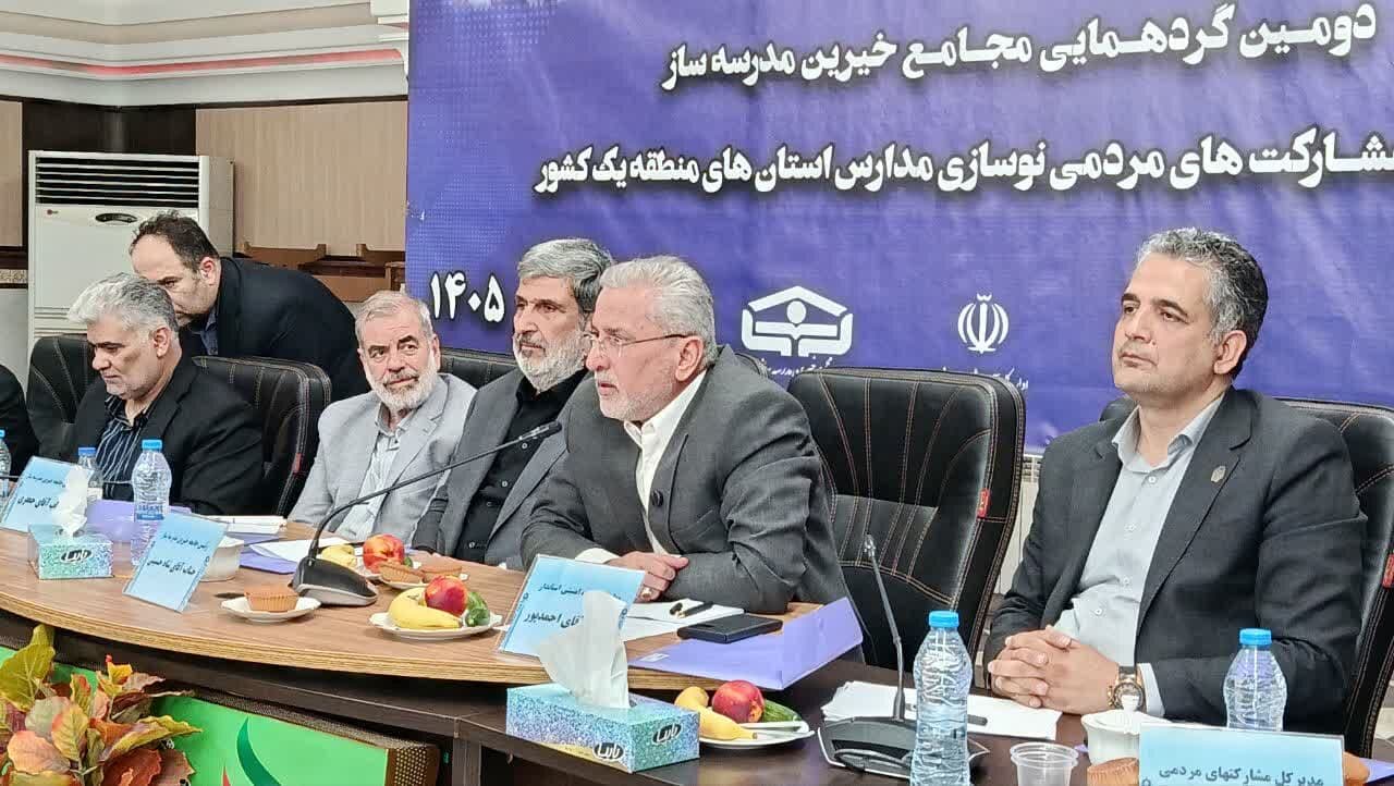تصویر خبر: معاون استاندار قزوین: تحصیل دانش‌آموزان در کانکس و چادر، زیبنده ایران نیست