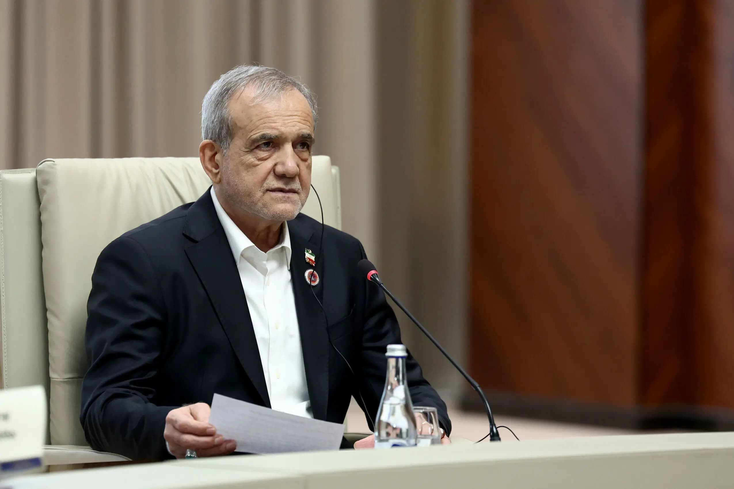 تصویر خبر: کیهان: رئیس جمهور آدرس غلط می‌دهد