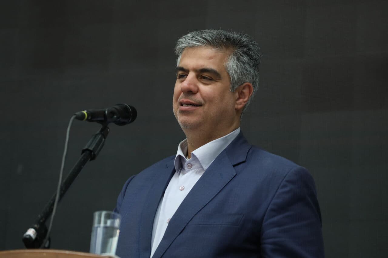 تصویر خبر: استاندار: توسعه معادن و نوسازی صنایع ۲ اولویت اقتصادی استان مرکزی است