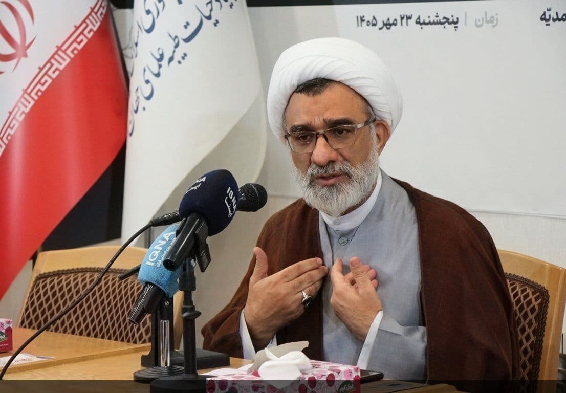 تصویر خبر: خسروپناه: تصمیم‌گیری در جنگ و صلح در صلاحیت انحصاری ولایت‌فقیه است