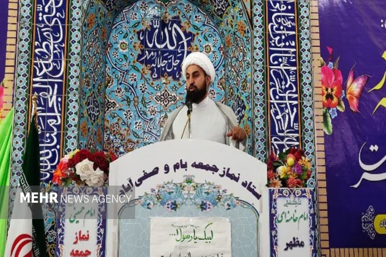 تصویر خبر: علیزاده: مسئولان برای مهار گرانی و نظارت بر بازار اقدام کنند