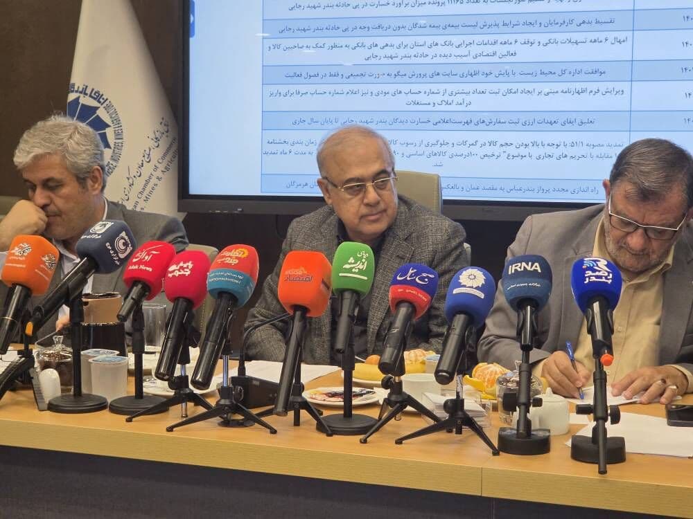 تصویر خبر: استاندار: هرمزگان پیش از ابلاغ بودجه ۱۴۰۶ پای میز اختصاصی مجلس می‌نشیند