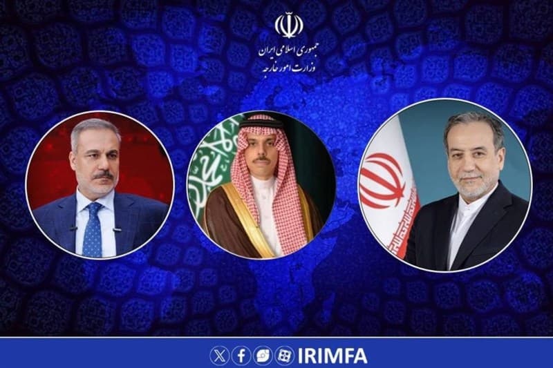 تصویر خبر: گفت‌وگوی تلفنی عراقچی با وزیران خارجه عربستان و ترکیه درباره تحولات تنگه هرمز