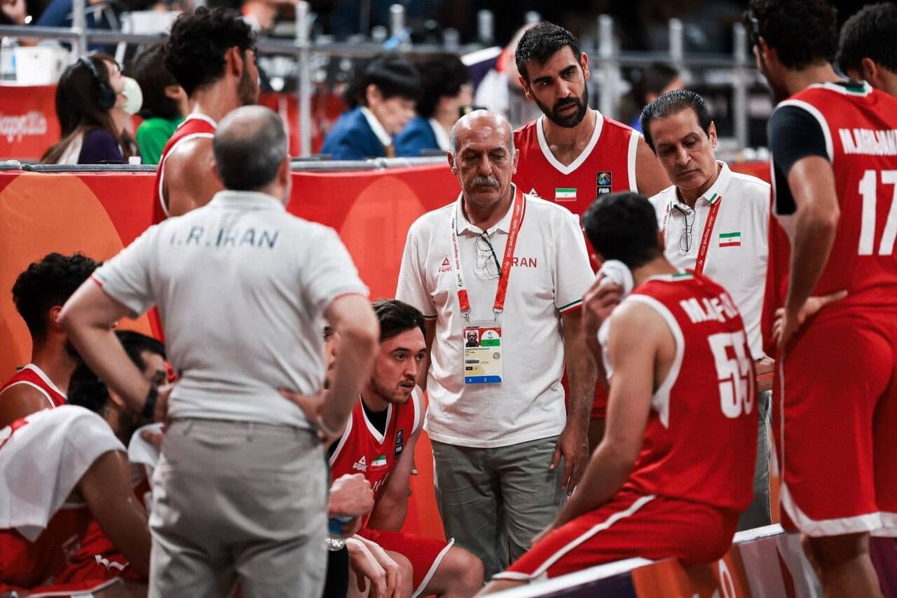تصویر خبر: مانولوپولوس: به بازیکنانم افتخار می‌کنم؛ تغییر نسل و نتیجه‌گیری همزمان آسان نیست