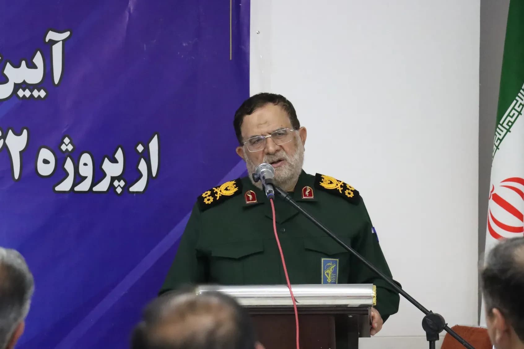 تصویر خبر: سرلشکر ایزدی: پاسداران برای حفظ امنیت کشور و انجام ماموریت‌های محوله از جان خود می‌گذرند