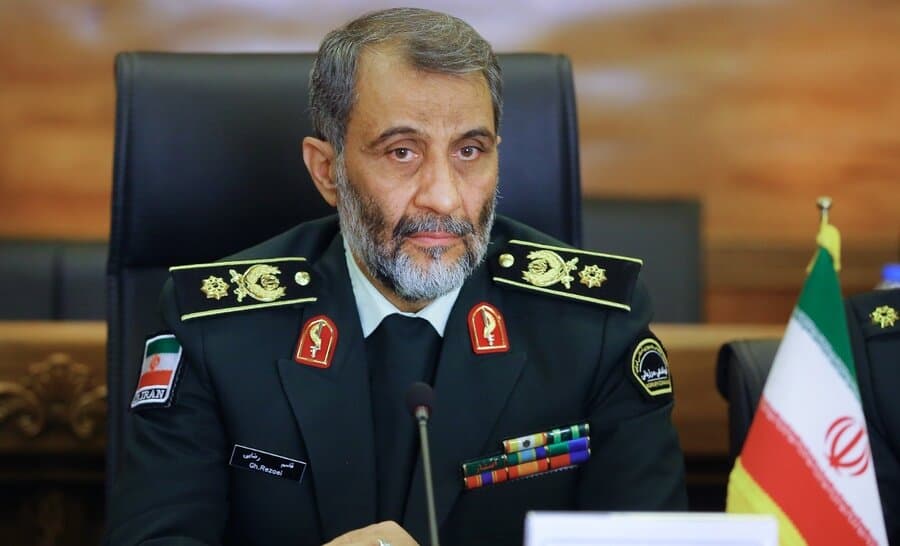 تصویر خبر: سردار رضایی: پلیس امروز صرفا مأمور و معذور نیست ‌| نیروی انتظامی تکیه‌گاه امنیت داخلی نیروهای مسلح است