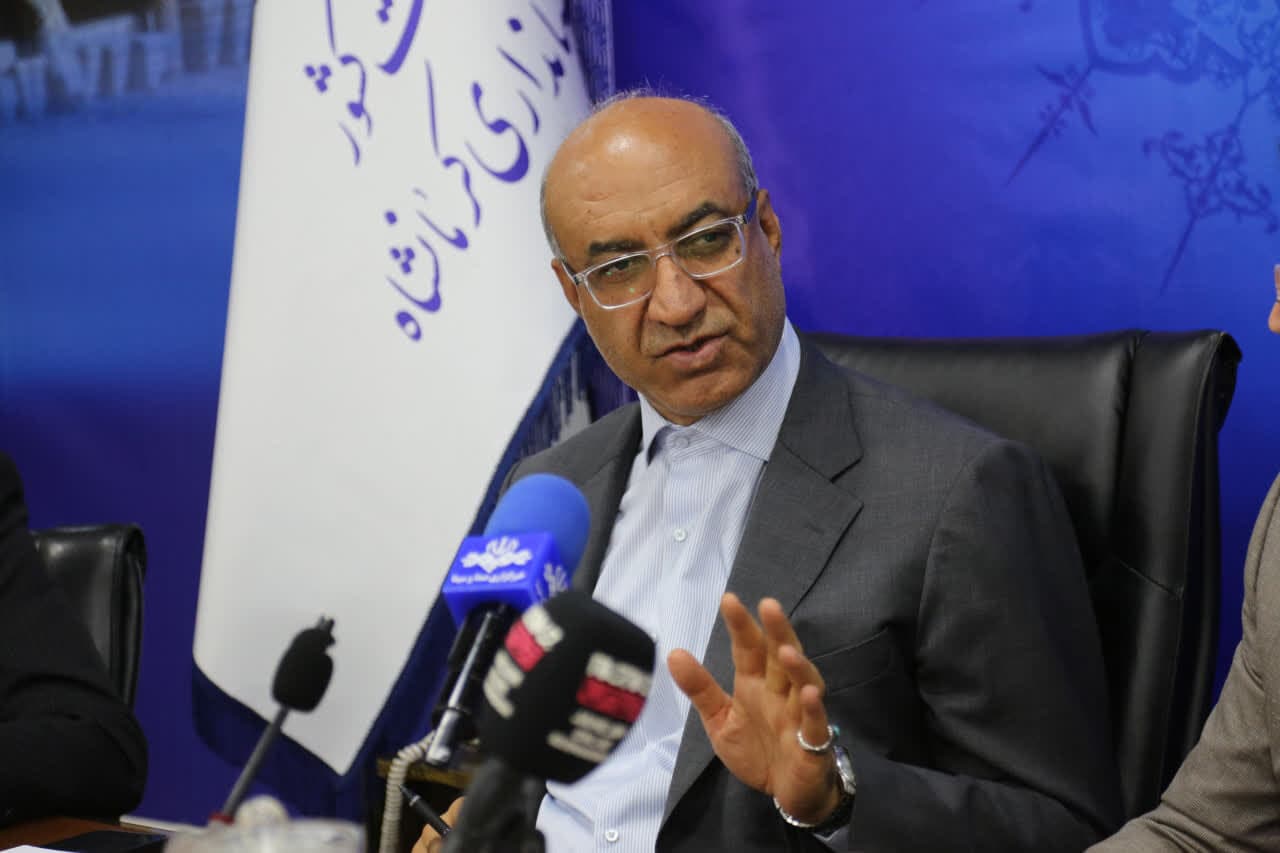 تصویر خبر: استاندار کرمانشاه: پیگیری مستمر مدیران کلید جذب اعتبارات و رونق سرمایه‌گذاری است