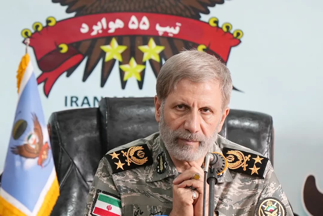 تصویر خبر: سرلشکر حاتمی: در صورت اشتباه مجدد دشمن، پاسخ کوبنده می‌دهیم