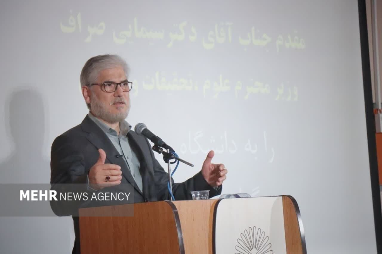 تصویر خبر: وزیر علوم:آموزش حضوری و مجازی دانشگاه‌ها بزودی تعیین تکلیف می‌شود