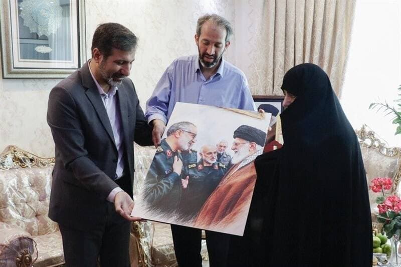 تصویر خبر: طحان نظیف: شناساندن شهدا حق اجتماعی نسل‌های آینده است