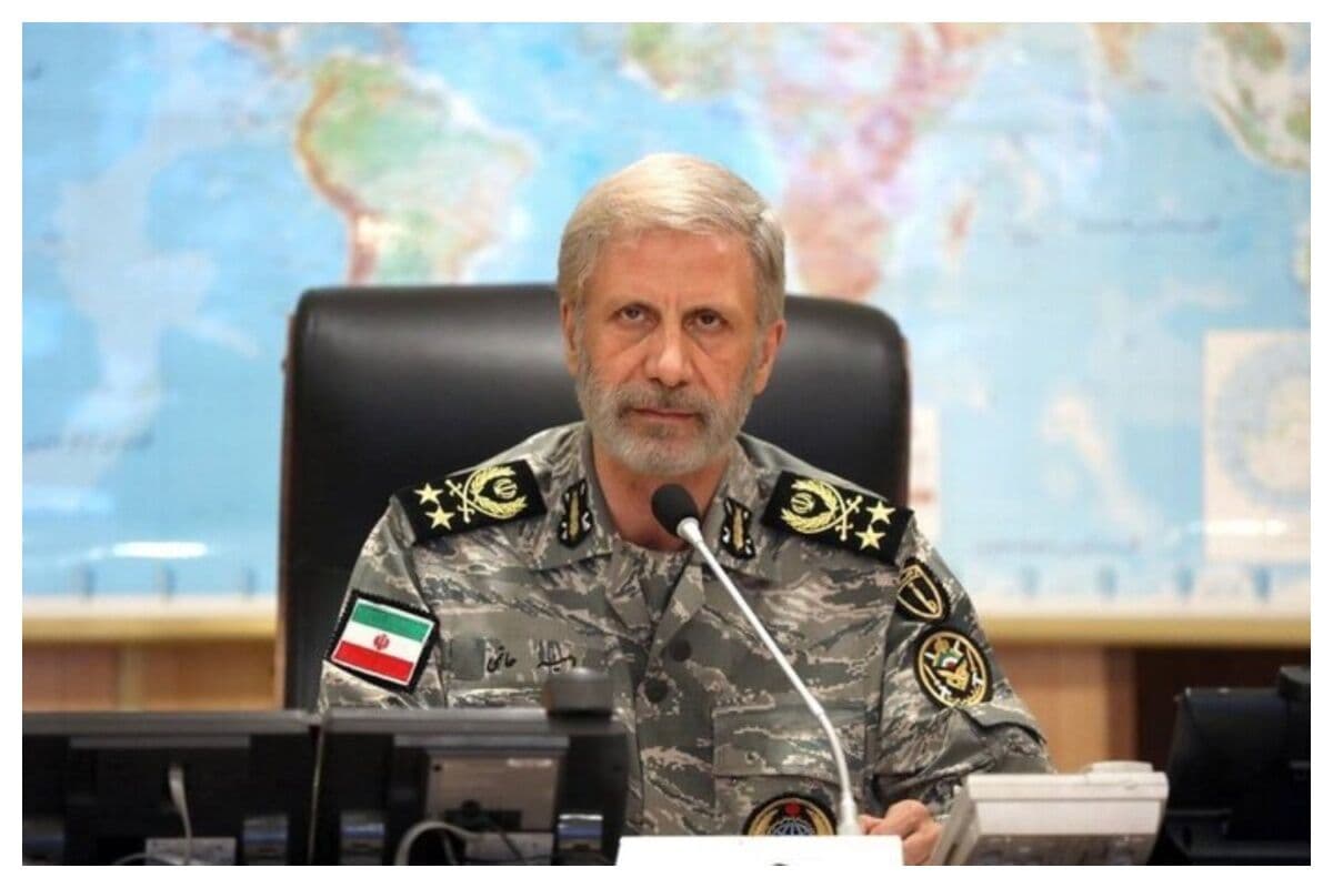 تصویر خبر: سرلشکر حاتمی: در صورت اشتباه مجدد دشمن پاسخ کوبنده می‌دهیم