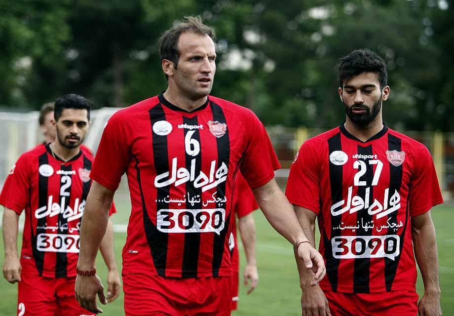 تصویر خبر: انتقاد پیشکسوت پرسپولیس از شیوه جدایی بدون مراسم کاپیتان سابق