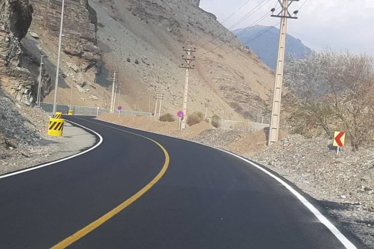تصویر خبر: آغاز عملیات اجرایی باند دوم جاده کاشان به برزک با قرارداد ۹۰۰ میلیارد تومانی