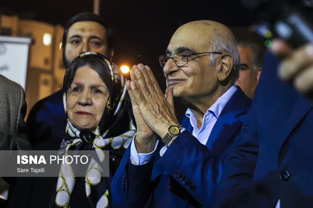 تصویر خبر: در هیچ شرایطی طنز را فراموش نکرده!