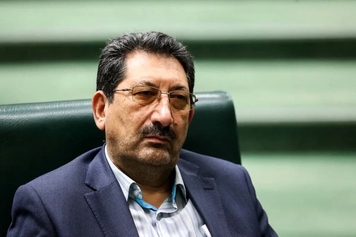تصویر خبر: واکنش اتابک به ادعای وزیر خزانه‌داری آمریکا / مغرضانه حرف می‌زند