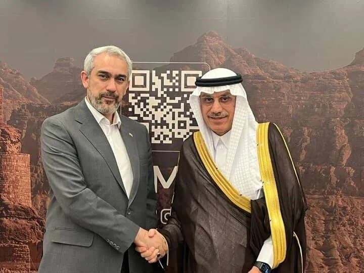 تصویر خبر: وزیر اقتصاد خواستار تسریع در تعیین تکلیف طرح‌های مورد حمایت بانک توسعه اسلامی شد