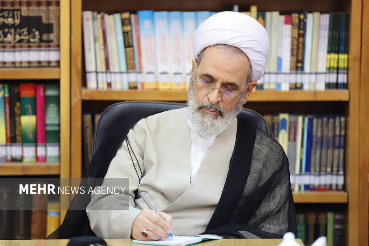 تصویر خبر: اعرافی: مراسم فاطمیه با محوریت تقویت حضور مردم در خیابان برگزار شود
