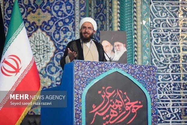 تصویر خبر: حاج علی اکبری: زیست عفیفانه زمینه‌ساز تعالی شخصیت انسان و تحکیم خانواده است
