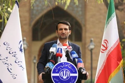 تصویر خبر: دو برابر شدن نرخ حق‌التدریس معلمان و حق مدیریت کادر مدارس از مهرماه