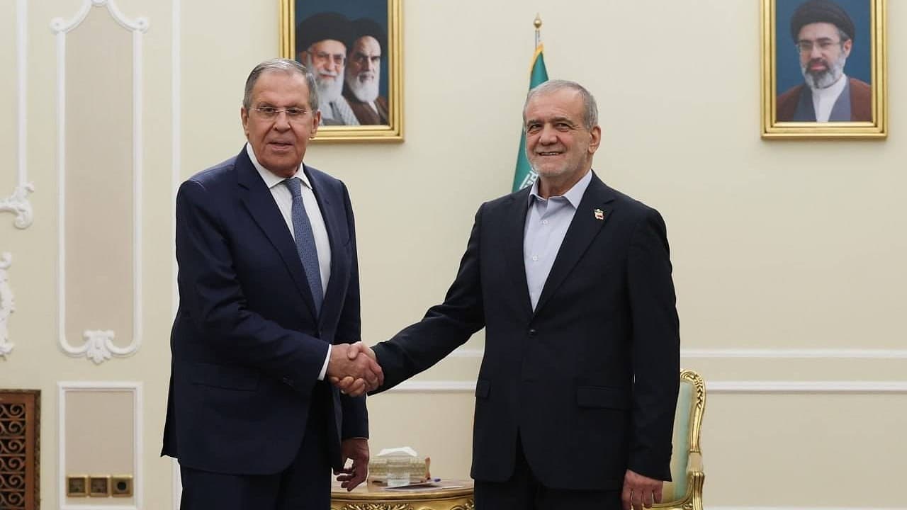 تصویر خبر: پزشکیان: هیچ کشوری نمی‌تواند به زور خواسته‌هایش را بر ما تحمیل کند