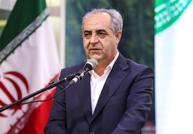 تصویر خبر: لزوم بازنگری و نقد صریح جایگاه تعاونی‌ها در اقتصاد کشور