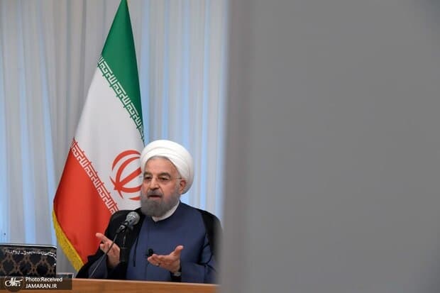 تصویر خبر: حسن روحانی: باید با مردم مشورت کنیم؛ ظاهراً بعضی‌ها از پیمان و مذاکره بدشان می‌آید