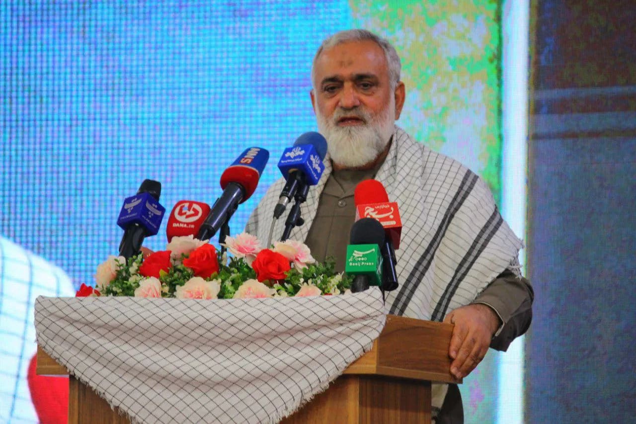 تصویر خبر: سردار نقدی: با توان رزم بالا از جزایر خلیج فارس حراست می‌کنیم