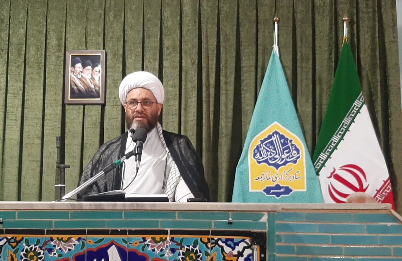 تصویر خبر: جلیلی: جامعه ایمانی باید زبان امید و مقاومت داشته باشد