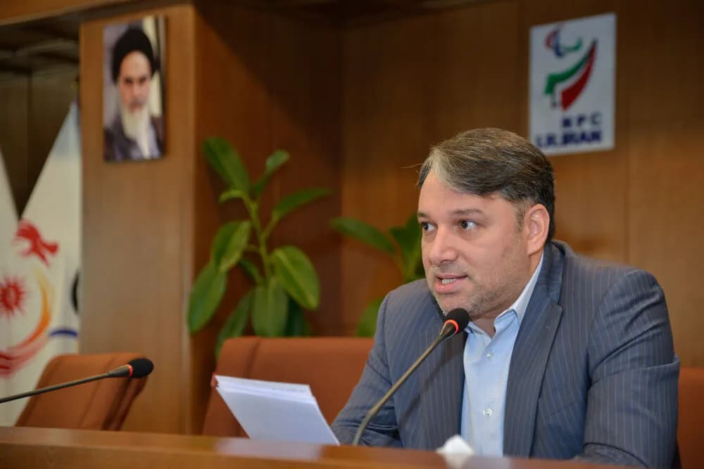 تصویر خبر: عزیزی: تنیس ایران با سطح اول دنیا فاصله دارد حضور تیم میکس تاریخی بود