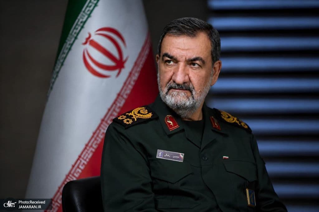 تصویر خبر: سرلشکر رضایی: نیروهای مسلح ایران برای ماجراجویی جدید آماده‌اند / هشدار درباره طرح عملیاتی ویرانگرتر از جنگ‌های ۱۲ و ۴۰ روزه