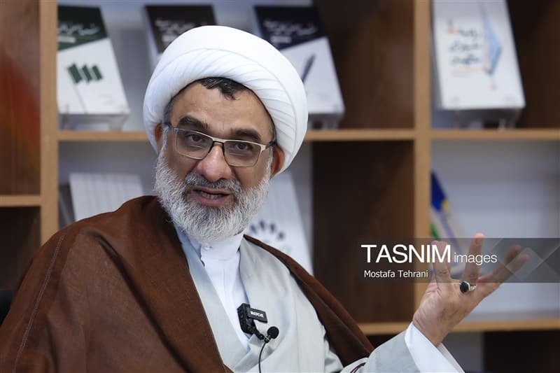 تصویر خبر: خسروپناه: روسای دانشگاه‌ها در برگزاری کرسی‌های آزاداندیشی کمک کنند