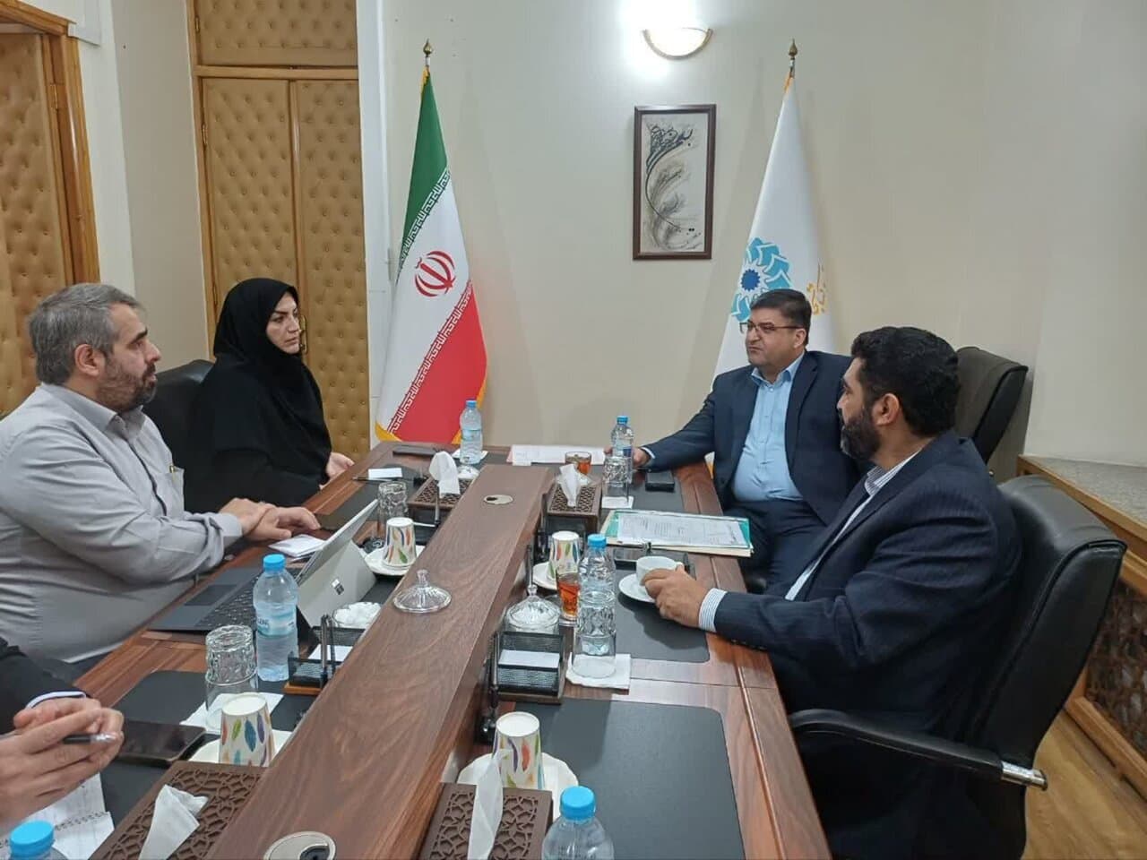 تصویر خبر: مردانی: روند تکمیل پروژه‌های نیمه‌تمام کتابخانه‌ای استان باید شتاب گیرد