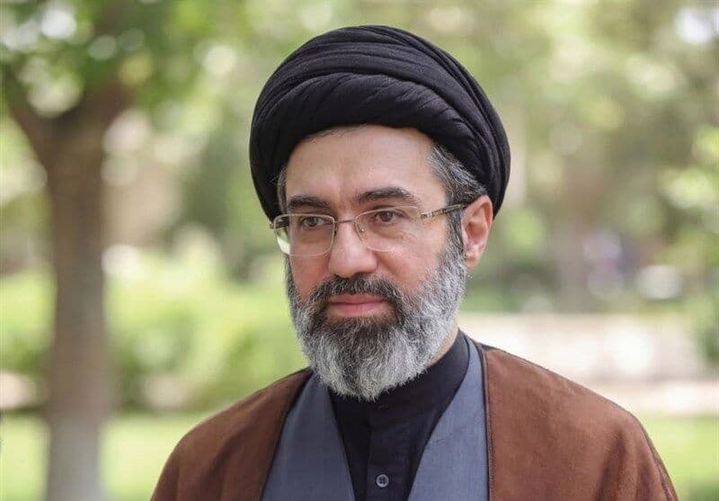 تصویر خبر: رهبر انقلاب: تقویت جامعه پرستاری و حفظ کرامت پرستاران دارای اولویت است