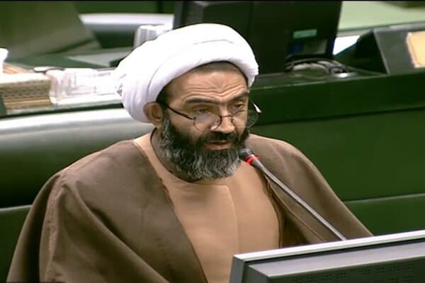 تصویر خبر: نقدعلی: ۷۲ سالگی وزیر پیشنهادی دفاع برای ما محل شبهه است