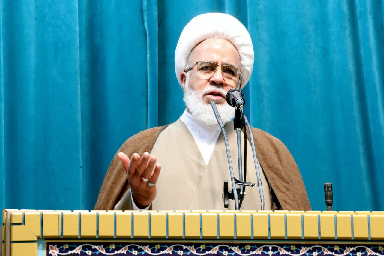 تصویر خبر: امام جمعه کرمانشاه: اگر دشمن خطا کند پاسخ سختی دریافت خواهد کرد