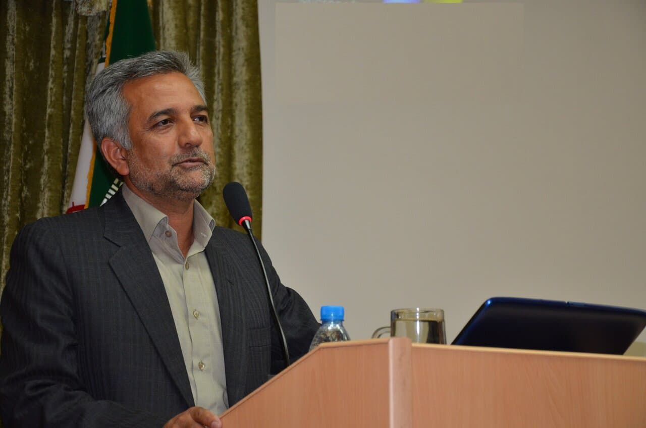 تصویر خبر: پیشکسوت سازمان زمین‌شناسی و اکتشافات معدنی، زمین‌شناس فرهیخته کشور شد