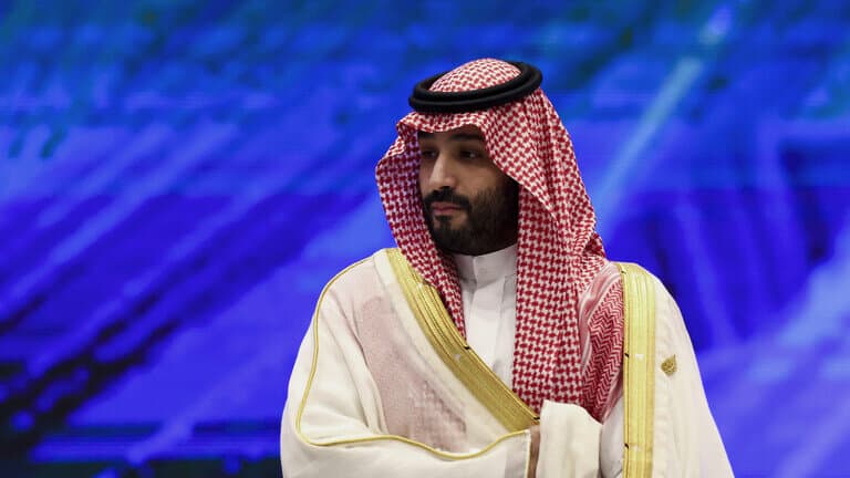 تصویر خبر: وال‌استریت ژورنال: ولیعهد عربستان در میان پناهگاه‌ها جابه‌جا می‌شود