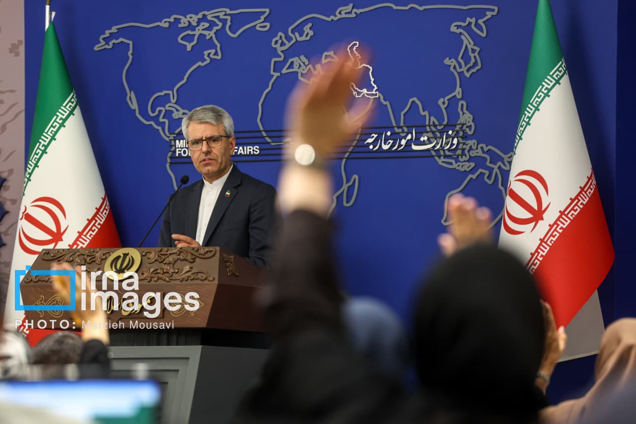 تصویر خبر: بقائی: دولت آمریکا برای مخفی کردن حقیقت تلاش می‌کند گرفتاری واشنگتن در پرده‌ آهنین