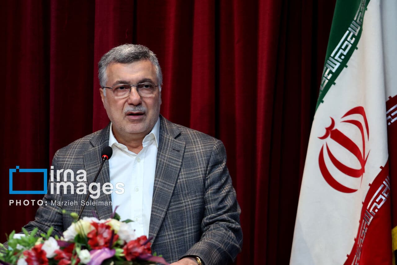تصویر خبر: وزیر بهداشت: علم بدون اخلاق و عدالت نمی‌تواند در مسیر درست قرار گیرد