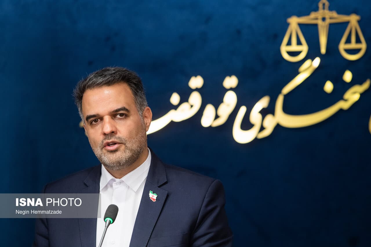 تصویر خبر: کاظمی: دادگاه اشد مجازات مقرر در قانون را در پرونده رسایی اعمال نکرد