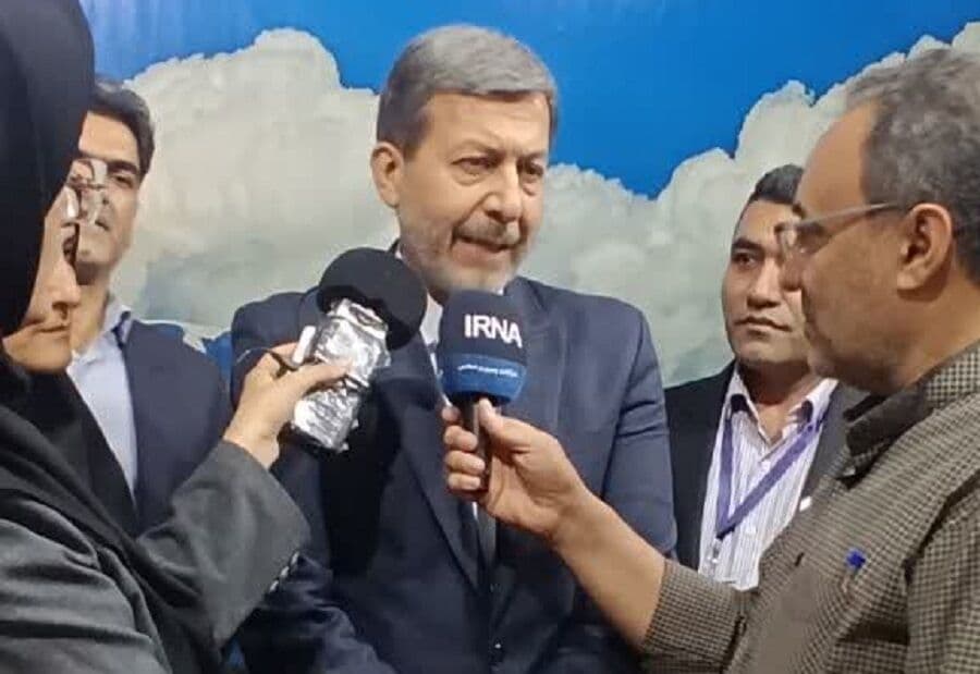 تصویر خبر: استاندار اصفهان: سیب مراغه جذابیت خاص این شهر است