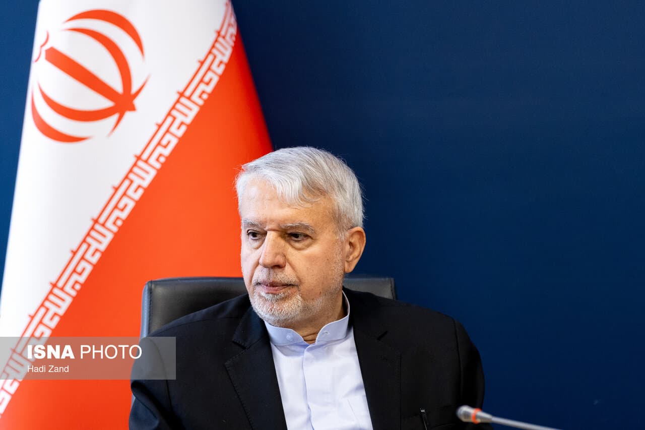 تصویر خبر: وزیر میراث فرهنگی: شهریار قهرمان ارتقای هویت ایرانیان است