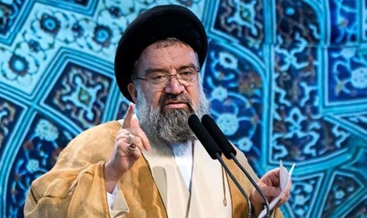 تصویر خبر: خاتمی: نباید پست‌های کلیدی در اختیار غرب‌زده‌ها باشد
