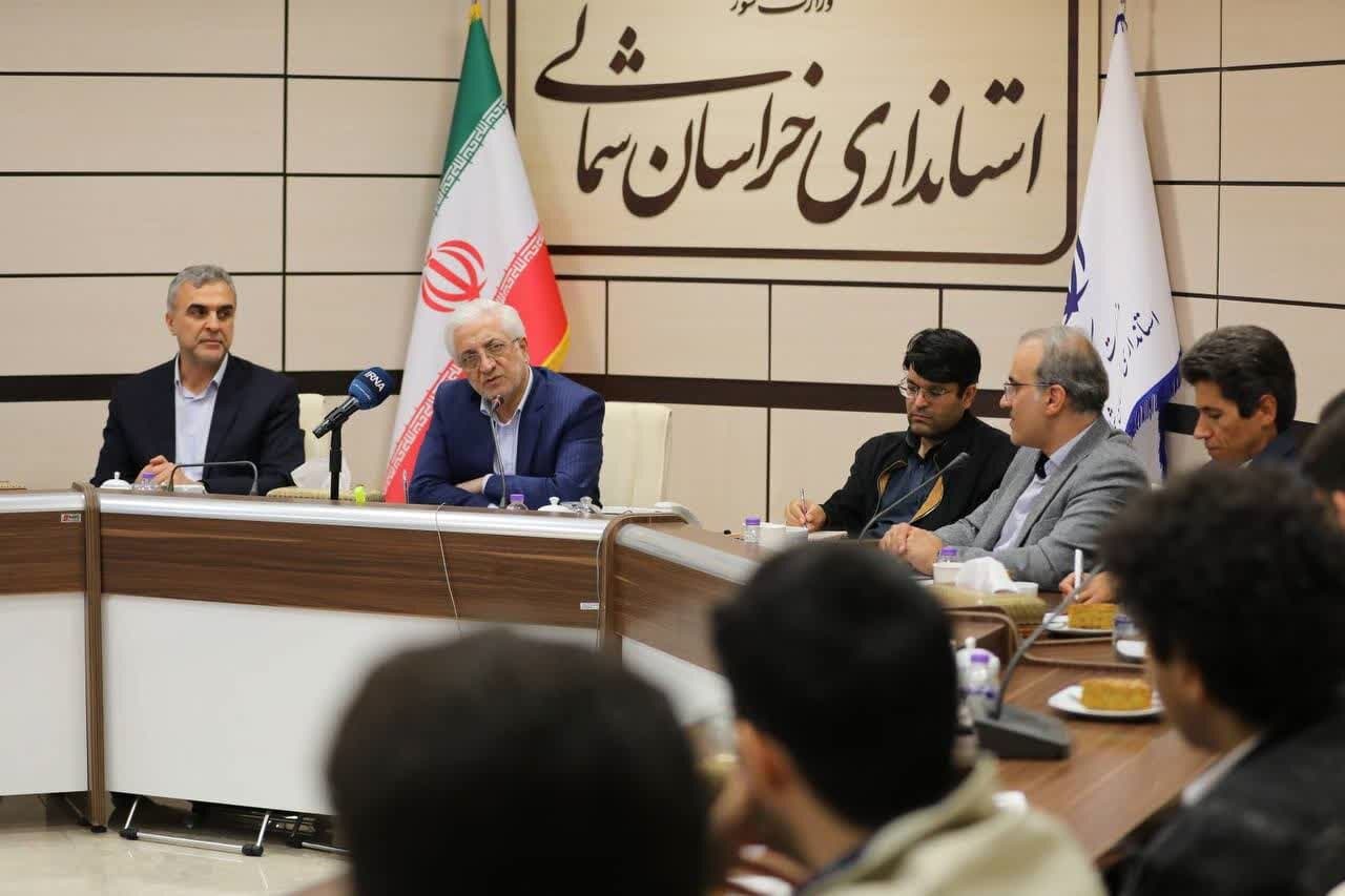 تصویر خبر: استاندار خراسان شمالی: عبور از مهاجرت نخبگان، مستلزم حمایت عملی و رفع موانع ماندگاری است