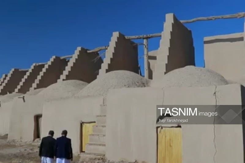 تصویر خبر: آسبادهای درمیان؛ جایی که باد، چرخ اقتصاد کویر را می‌چرخاند