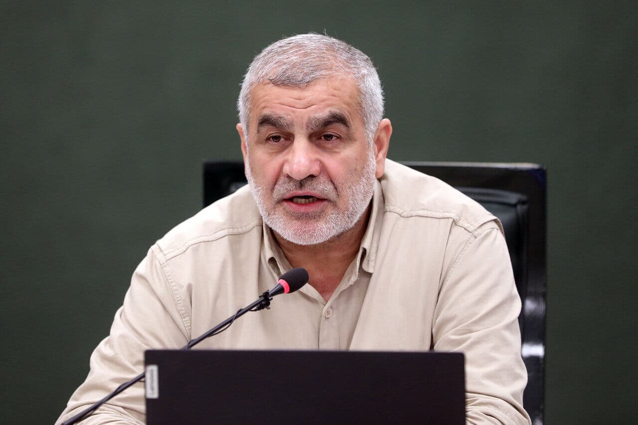 تصویر خبر: نیکزاد: تکمیل طرح‌های زیرساختی نباید معطل کاغذبازی اداری بماند