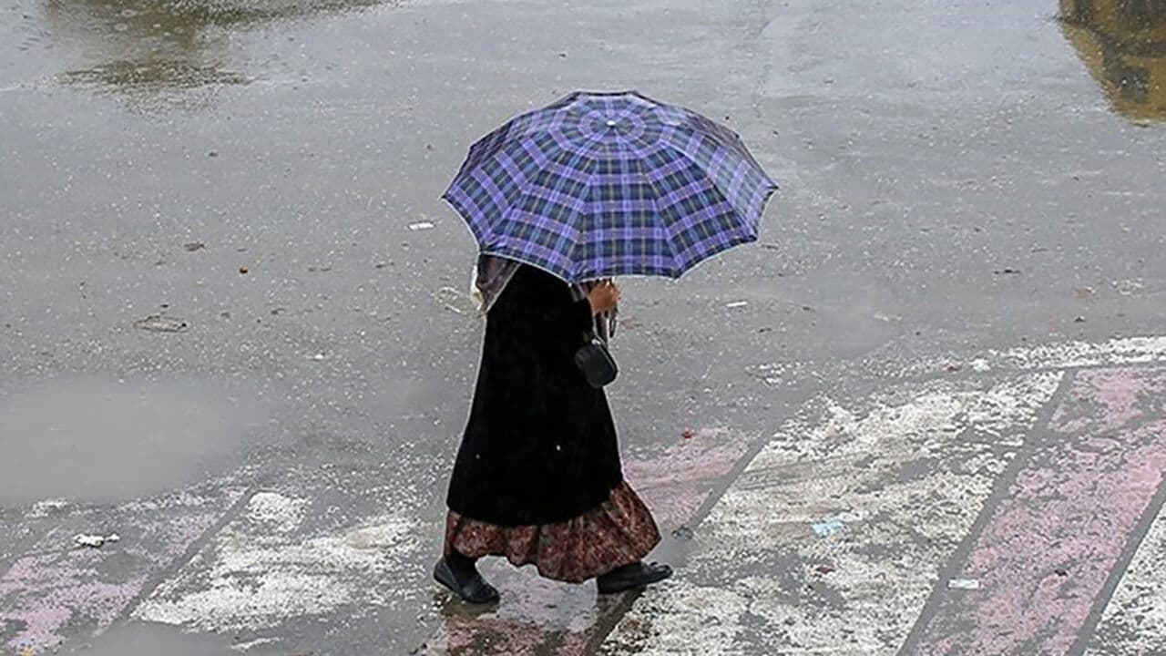 تصویر خبر: تهران بارانی می‌شود ورود سامانه بارشی جدید به کشور هشدار هواشناسی برای ۲۰ استان