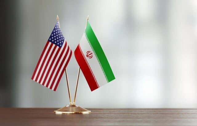تصویر خبر: احمدی: ادامه محاصره دریایی می‌تواند ایران را به واکنش نظامی وادار کند/ جنگ تمام‌عیار هوایی نمی‌تواند یک نظام سیاسی را پایین بکشد